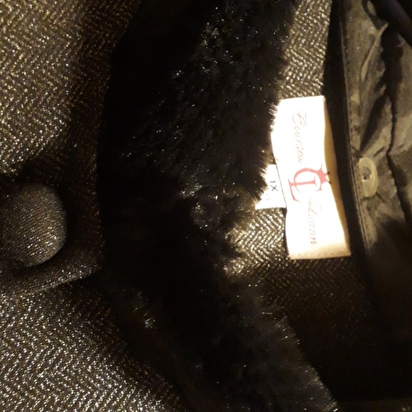 Faux Detachable collar Jacket - Picture 4 of 9